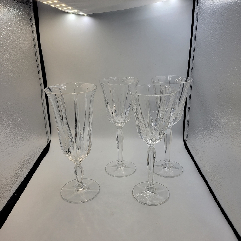 Elegant Clear Crystal Wine Glasses Set of 4